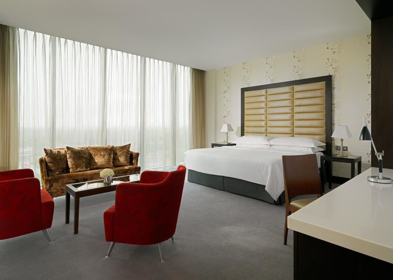 Отель Sheraton Athlone Hotel Атлон
