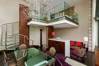 Отель Sheraton Athlone Hotel Атлон Presidential Suite, 1 King, River view, Top floor, Balcony-1